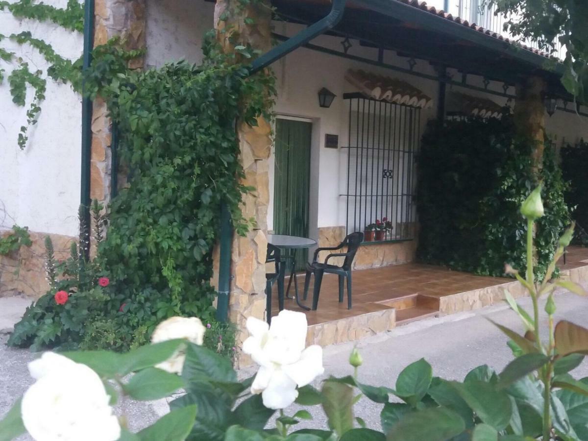 Cortijo El Cercadillo Guest House Bedmar y Garciez Bagian luar foto